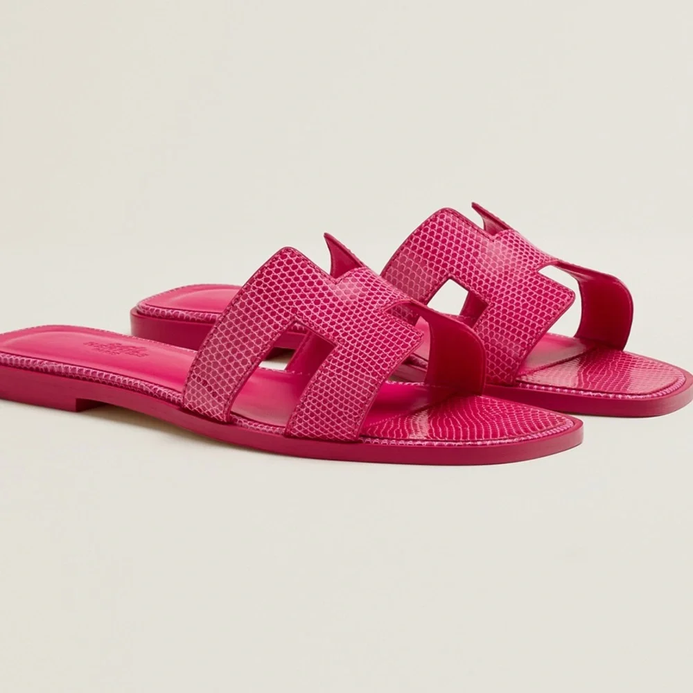 HP🎉RARE PINK LIZARD HERMÈS ORAN SANDALS - Picture 2 of 15